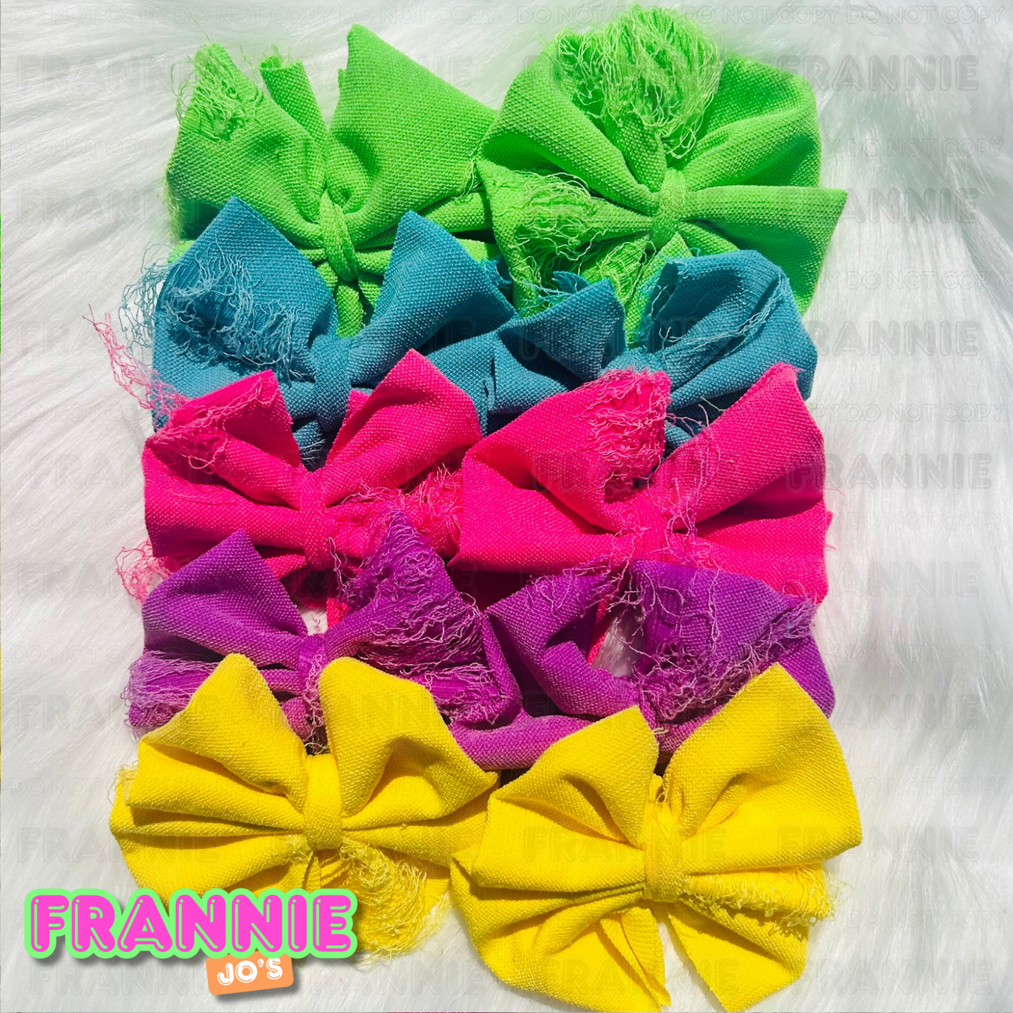 Neon distressed 3” piggies w/clip